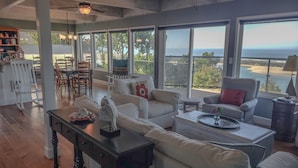 TV, DVD player, books - Immaculate home with breathtaking views of Netarts Bay and Ocean! (Netarts)