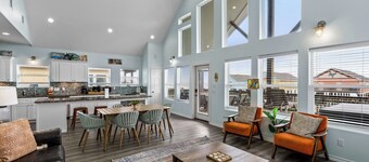 Hot Tub w/ Ocean Views, Game Room, Firepit