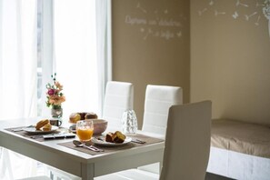 تناول الطعام