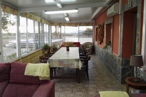 Dining - Casa Rural Mas Panoli (Deltebre)