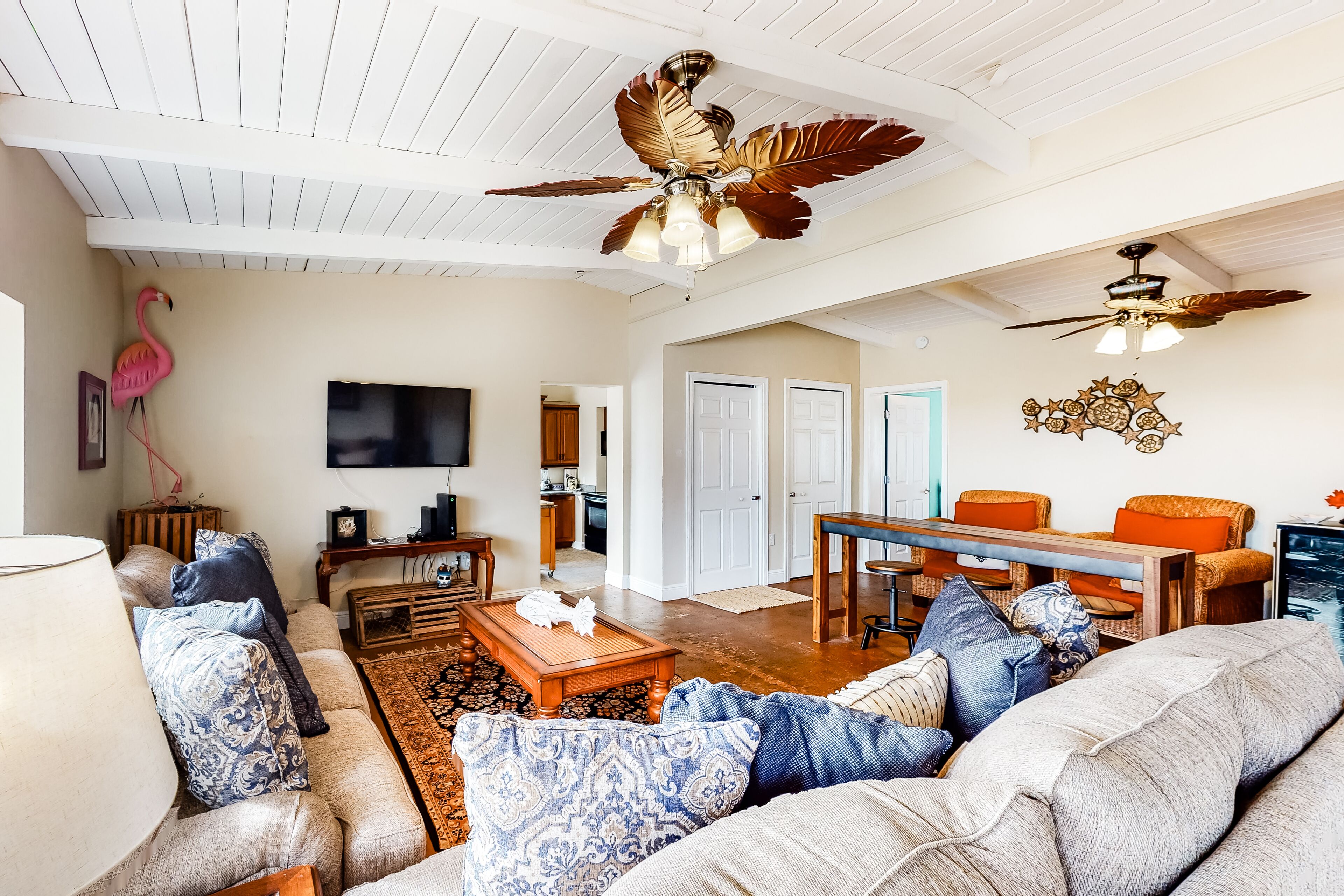 Fernseher, DVD-Player, Videothek