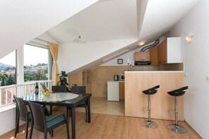 Apartment (2 Bedroom Apt with Sea View) | Private kitchen | Fridge, microwave, stovetop, electric kettle - Apartment Lala (Dubrovnik)