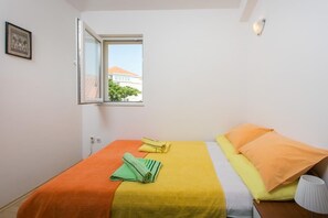 2 bedrooms, free WiFi, bed sheets - Apartment Lala (Dubrovnik)
