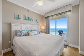 3 bedrooms, iron/ironing board, internet, bed sheets - Picture-Perfect Beach-Front Condo At Waterscape 490 Feet Of Private Beach (Fort Walton Beach)