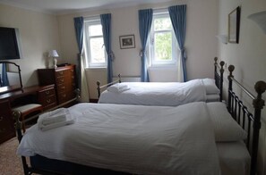 Zweibettzimmer | Individuell dekoriert, individuell eingerichtet, schallisolierte Zimmer