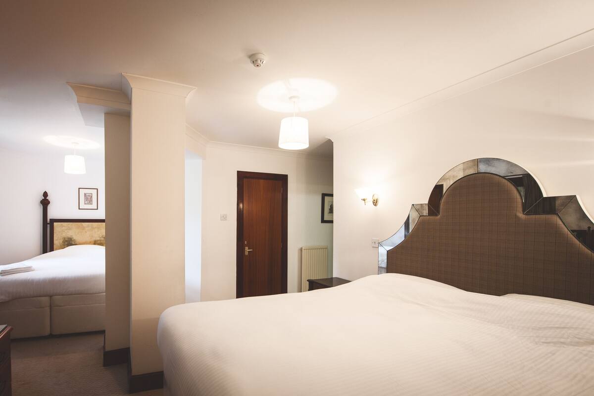 Family Room | Individually decorated, individually furnished, soundproofing