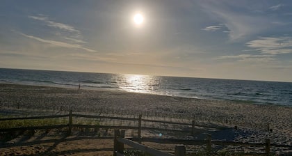 Charming Little Beach House in Prime Location