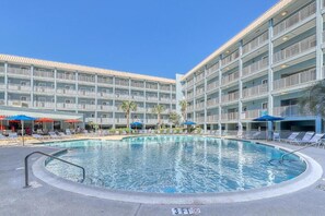 Indoor pool, outdoor pool