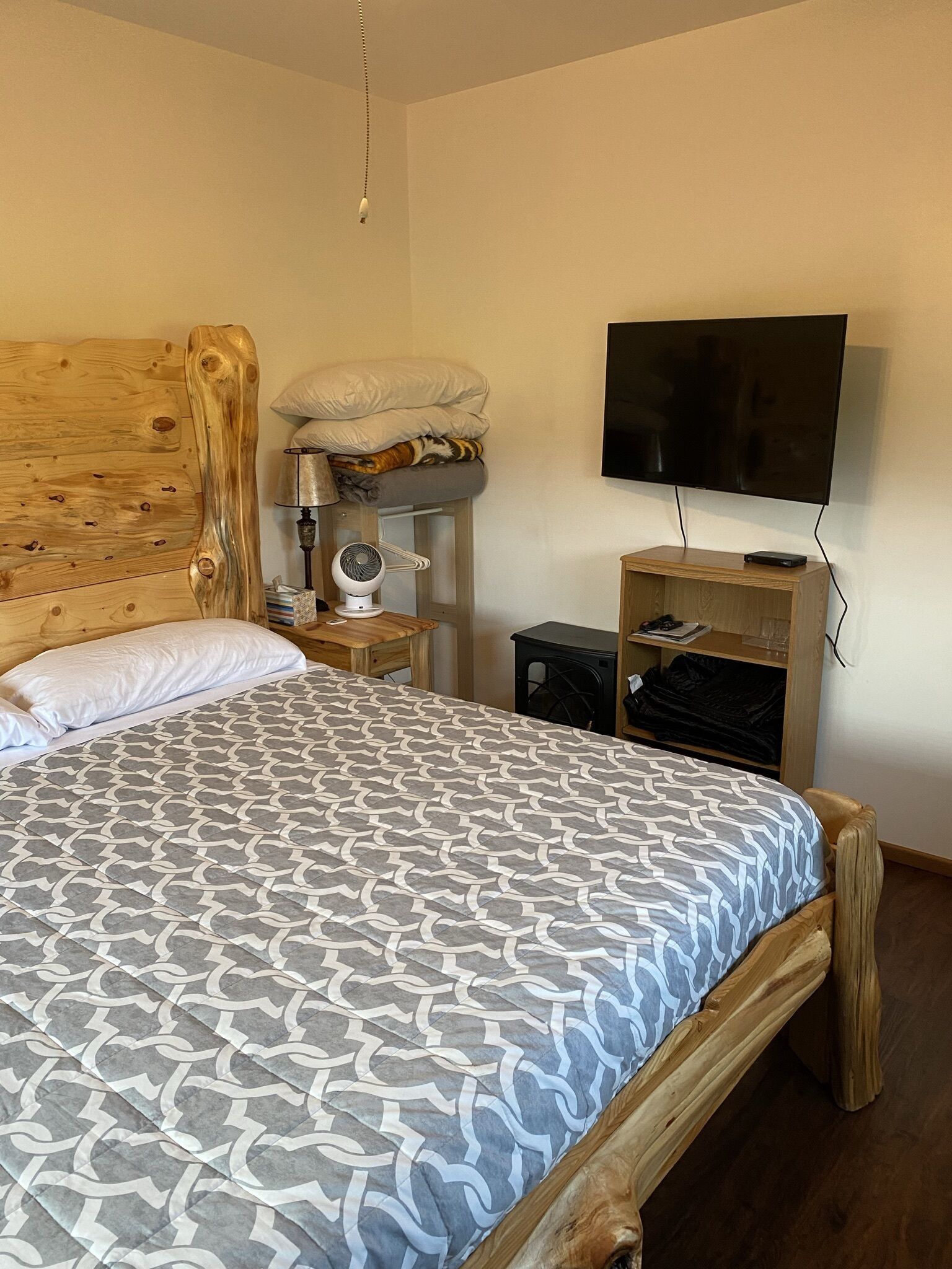 3 bedrooms, in-room safe, desk, iron/ironing board