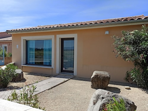 Drome provençale-Dépendance de 40m2 ,. Tout confort. Jacuzzi 4 places Clim ...