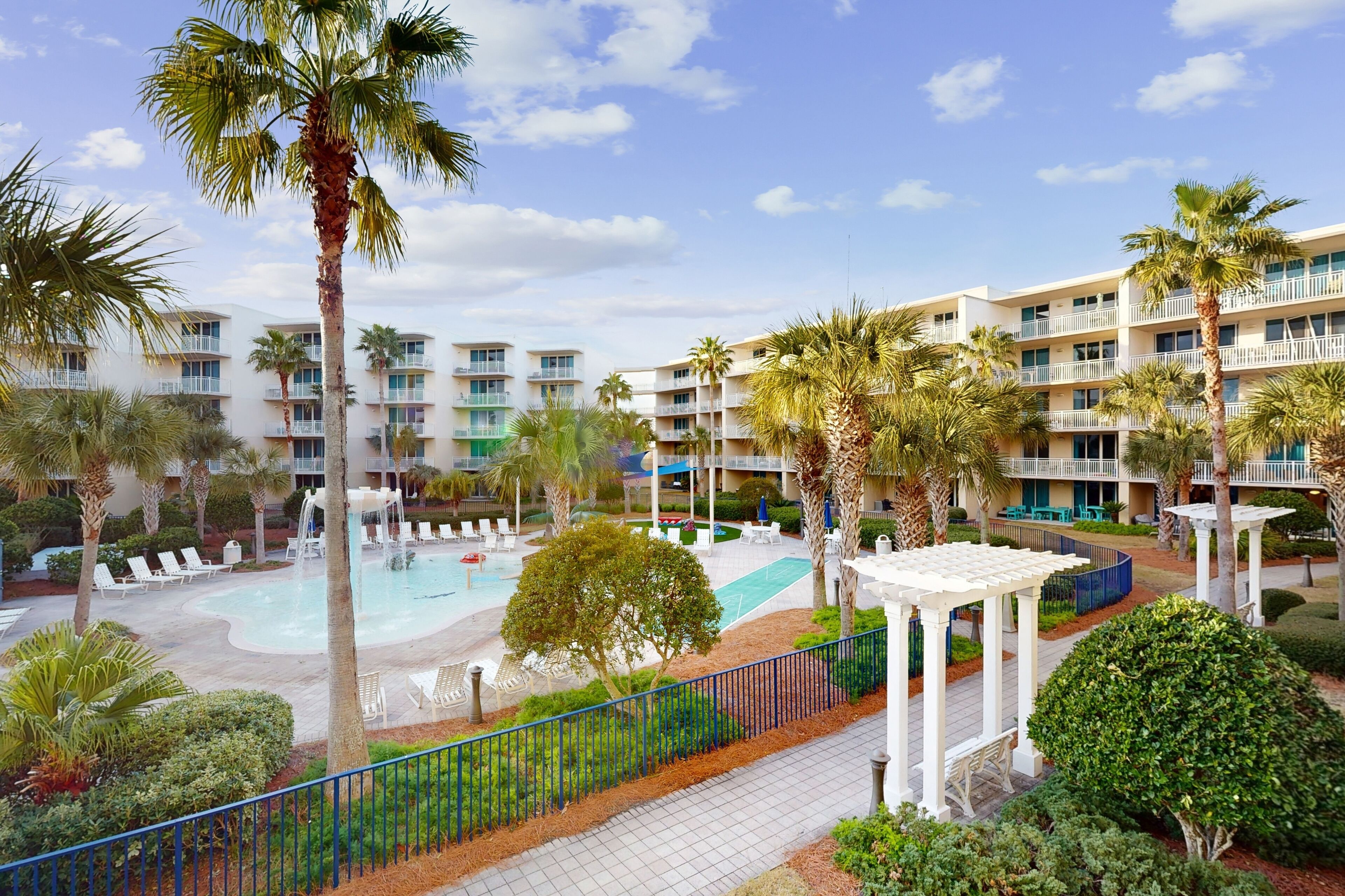2nd Floor Spacious Condo On Okaloosa Island Waterfall, Lazy River