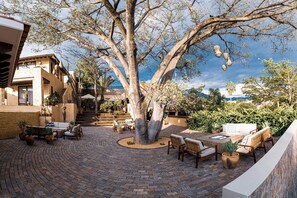 Courtyard - Hotel Casa Santo Origen (Oaxaca)