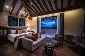 Egyptian cotton sheets, premium bedding, down duvets, in-room safe - Hotel Casa Santo Origen (Oaxaca)