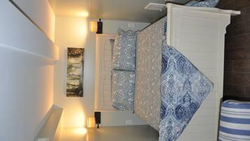 1 slaapkamer, een strijkplank/strijkijzer, gratis wifi, beddengoed