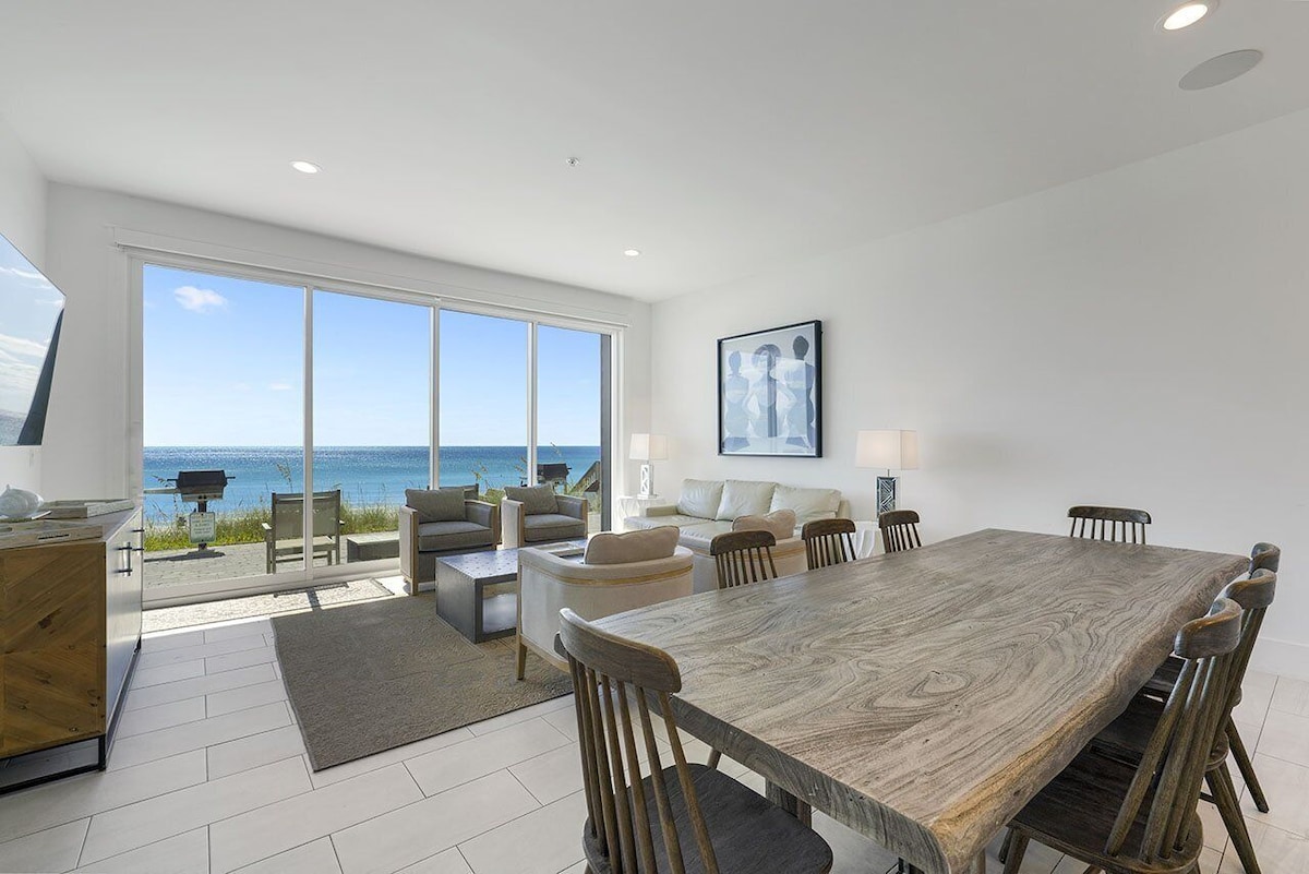 Photo 4 of Esmeralda- Pet-Friendly Beachfront with Ocean Views, Rooftop Private Pool & Theater