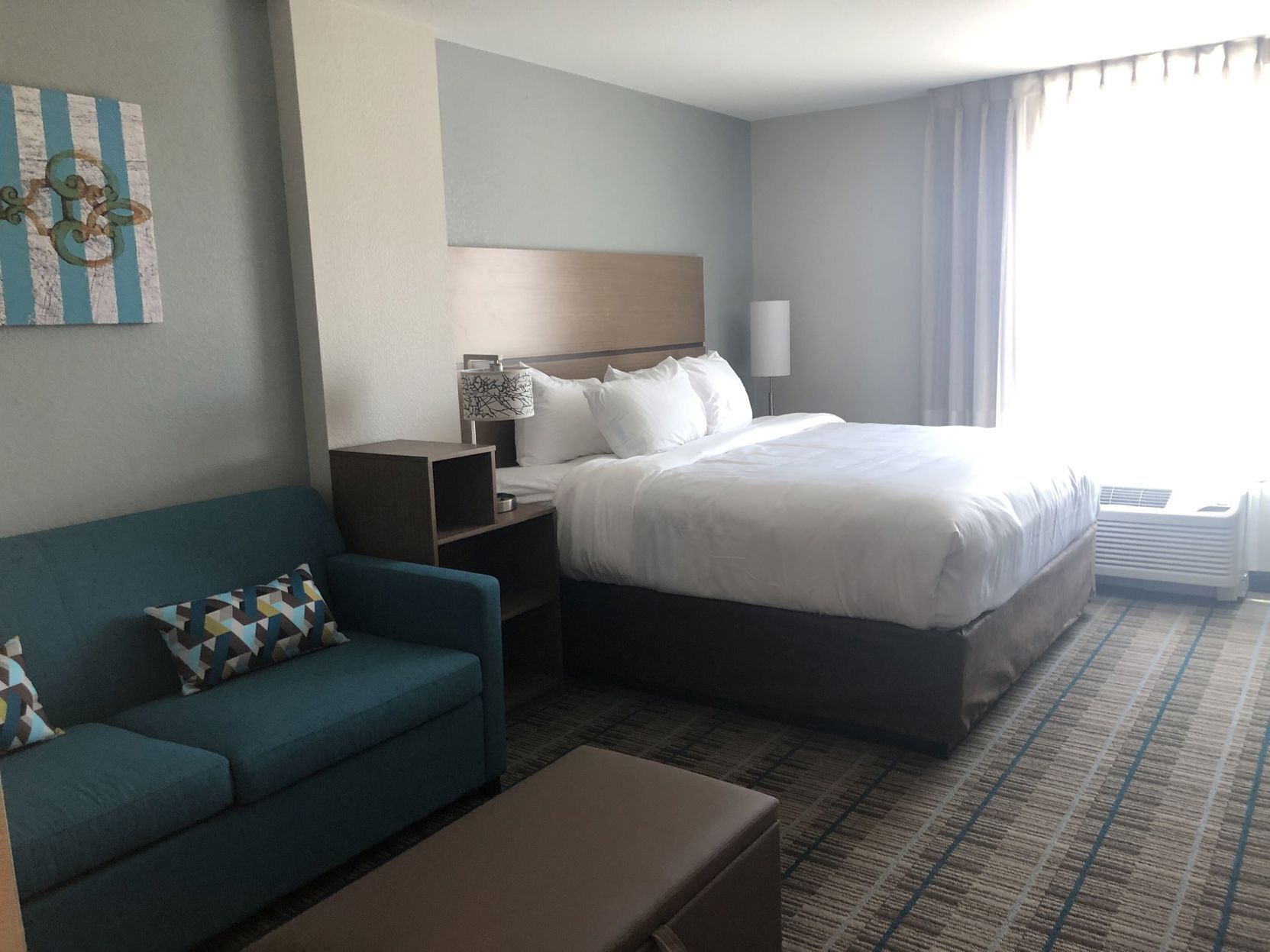 Desk, iron/ironing board, free WiFi, bed sheets