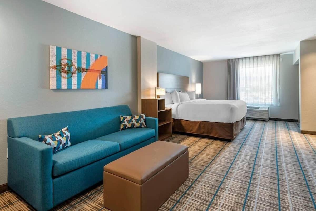 Desk, iron/ironing board, free WiFi, bed sheets