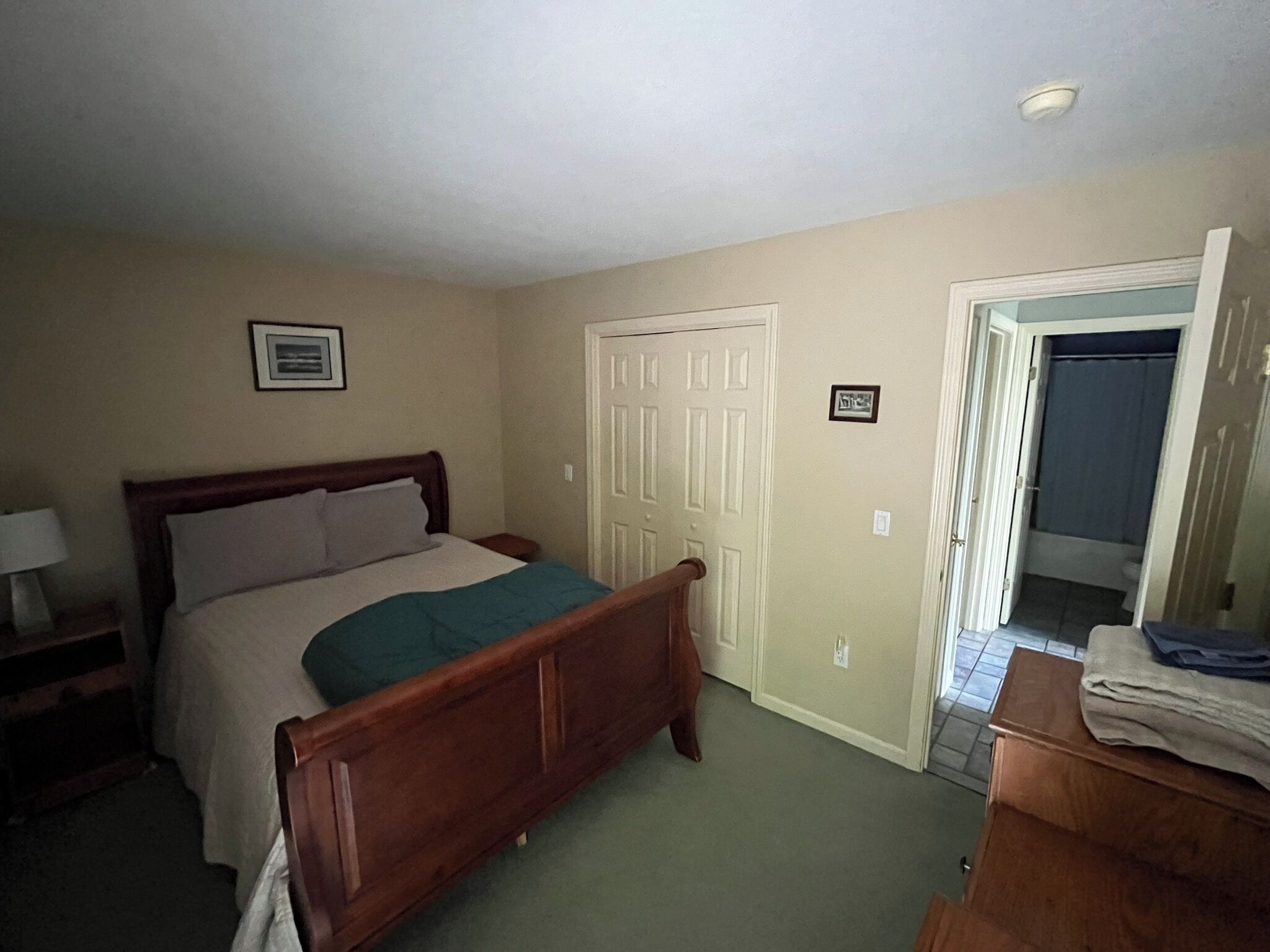 Queen Bedroom