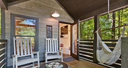 Summit & Shore House at The Retreat at Deer Lick Falls