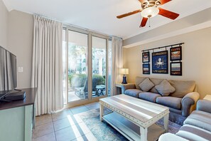 Flat-screen TV, DVD player - Welcoming Ground-Floor Condo At Waterscape Playground, 2 Hot Tubs (Fort Walton Beach)