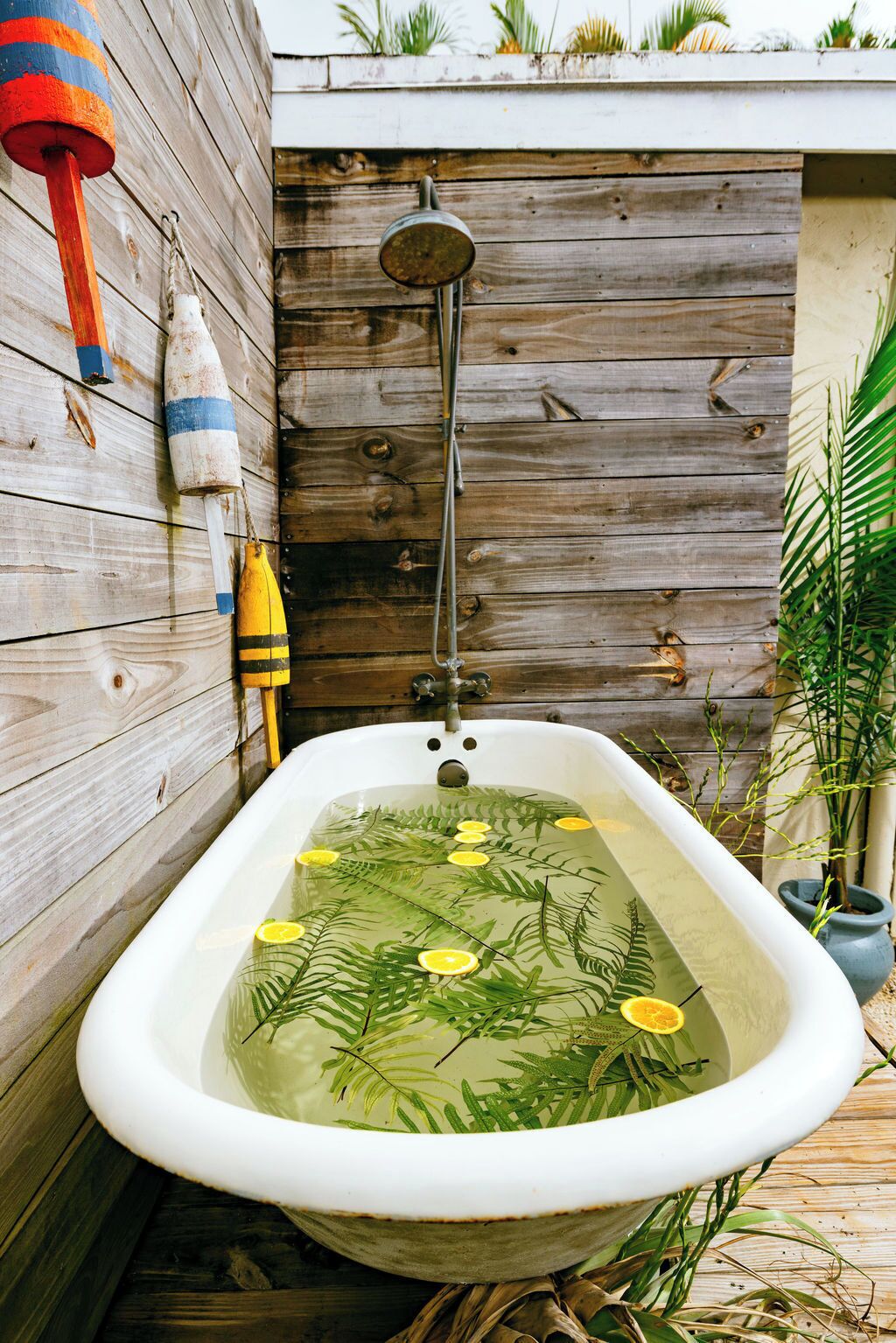 Bain à remous extérieur