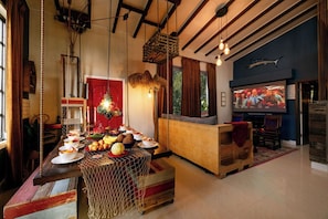 Interior - • The Captain's Landing • 4 bedroom - 2 bathroom - soaking tub - adventure home (Fort Lauderdale)