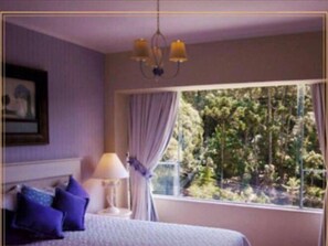 Double Room | Minibar, free WiFi, bed sheets - Pousada Mar Deny Campos (Campos do Jordão)