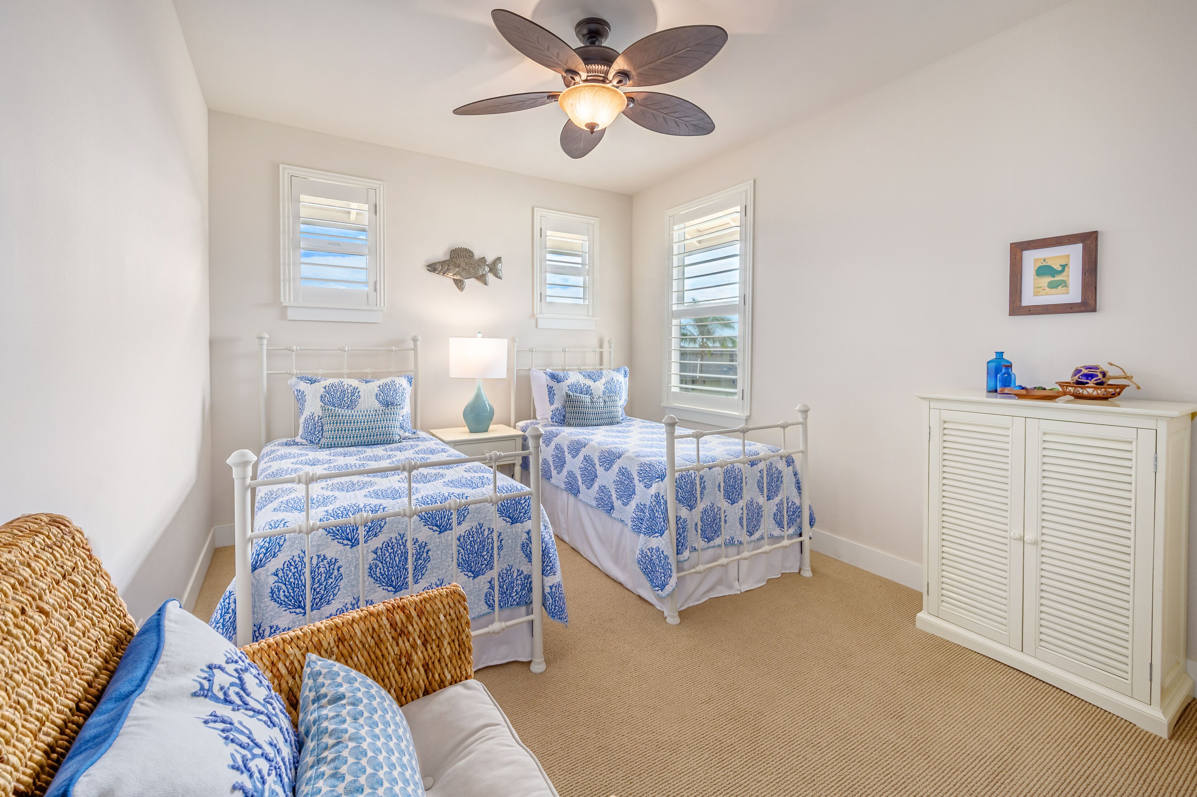 4 chambres, fer et planche à repasser, lit de bébé portatif, Wi-Fi