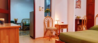 Aparta Hotel Casa Clara