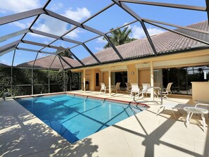 Piscine extérieure, piscine chauffée