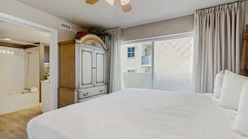 2 bedrooms, iron/ironing board, internet, bed sheets