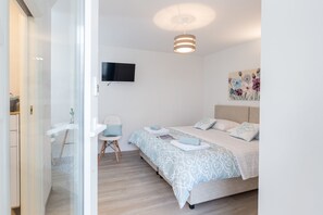 1 habitación, internet y ropa de cama 