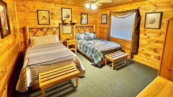 2 chambres, coffres-forts dans les chambres, Wi-Fi, draps fournis