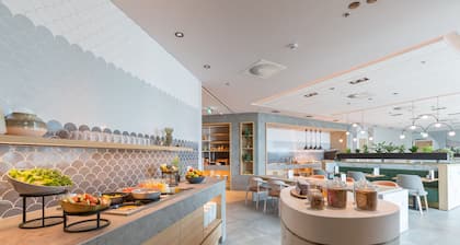 Crowne Plaza Utrecht - Central Station by IHG
