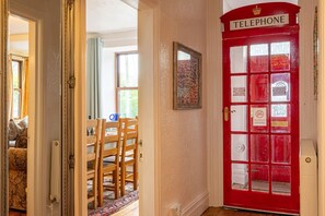 Interior - The Old Post Office -  Large 6-bedroom property, ideal for families & dog-friendly. (Grange-over-Sands)