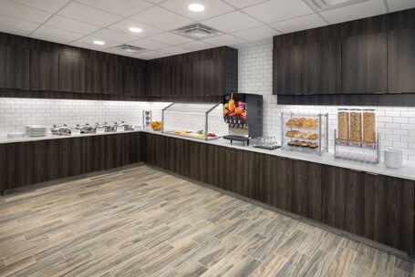 Residence Inn by Marriott Indianapolis Keystone - Image 9