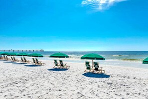 On the beach - 2nd Floor Condo At Waterscape Steps To Beach Lazy River (Fort Walton Beach)