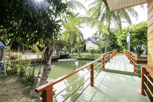 OYO 1062 Baanrai Kongjaroen