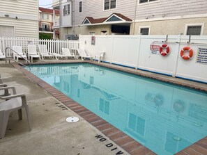 Udendørs pool, opvarmet pool