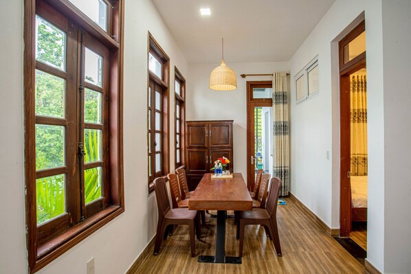 Dining - HOME 2 - Second Floor with 2 bedrooms(05 people) (Thành phố Huế)