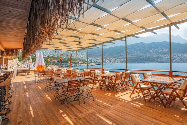 Playa privada en los alrededores, camas de playa gratis