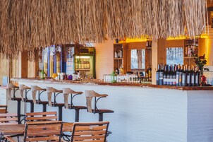 Private beach nearby, free beach cabanas, beach shuttle, sun-loungers