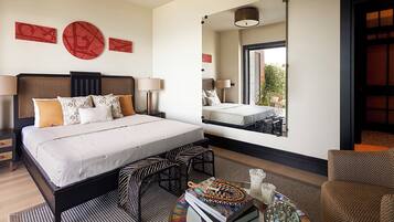 5+1 Deluxe Villa with Private Pool, Sauna & Maid`s Room | Lakens van Egyptisch katoen, luxe beddengoed, individueel gedecoreerd