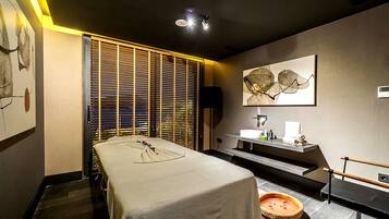 Espace de soins pour les couples, massages des tissus profonds