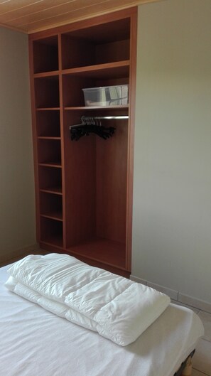 4 habitaciones, cuna de viaje, wifi gratis y ropa de cama 