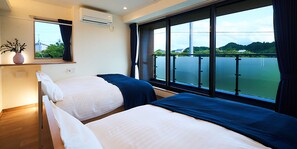 3 habitaciones, ropa de cama de alta calidad, edredón y escritorio 