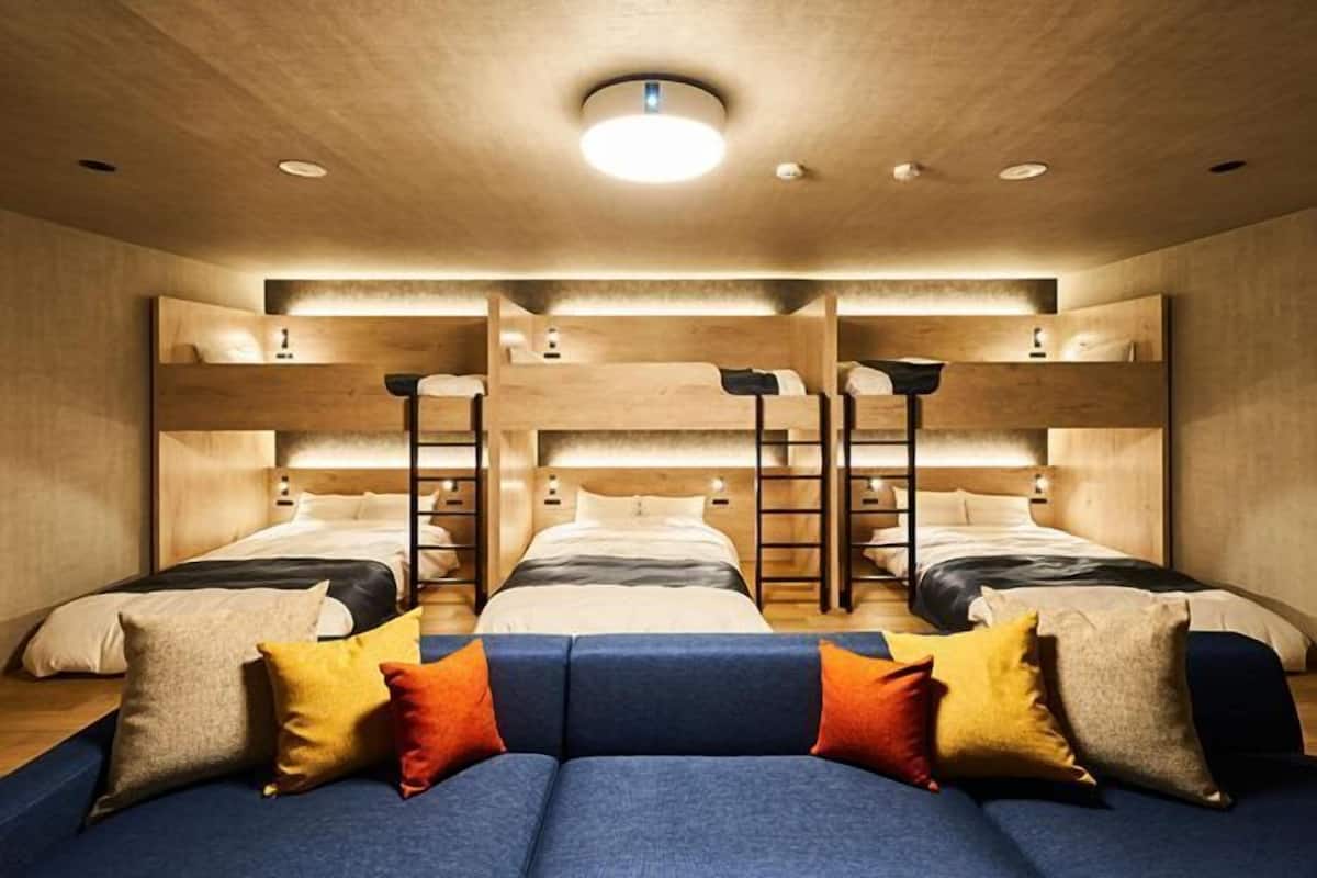 1 bedroom, desk, blackout drapes, free WiFi