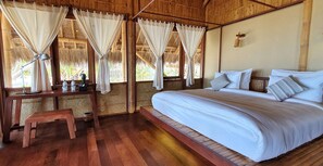 1 Schlafzimmer, individuell dekoriert, individuell eingerichtet