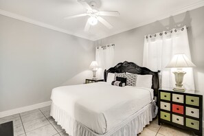 1 habitación, tabla de planchar con plancha, internet y ropa de cama 