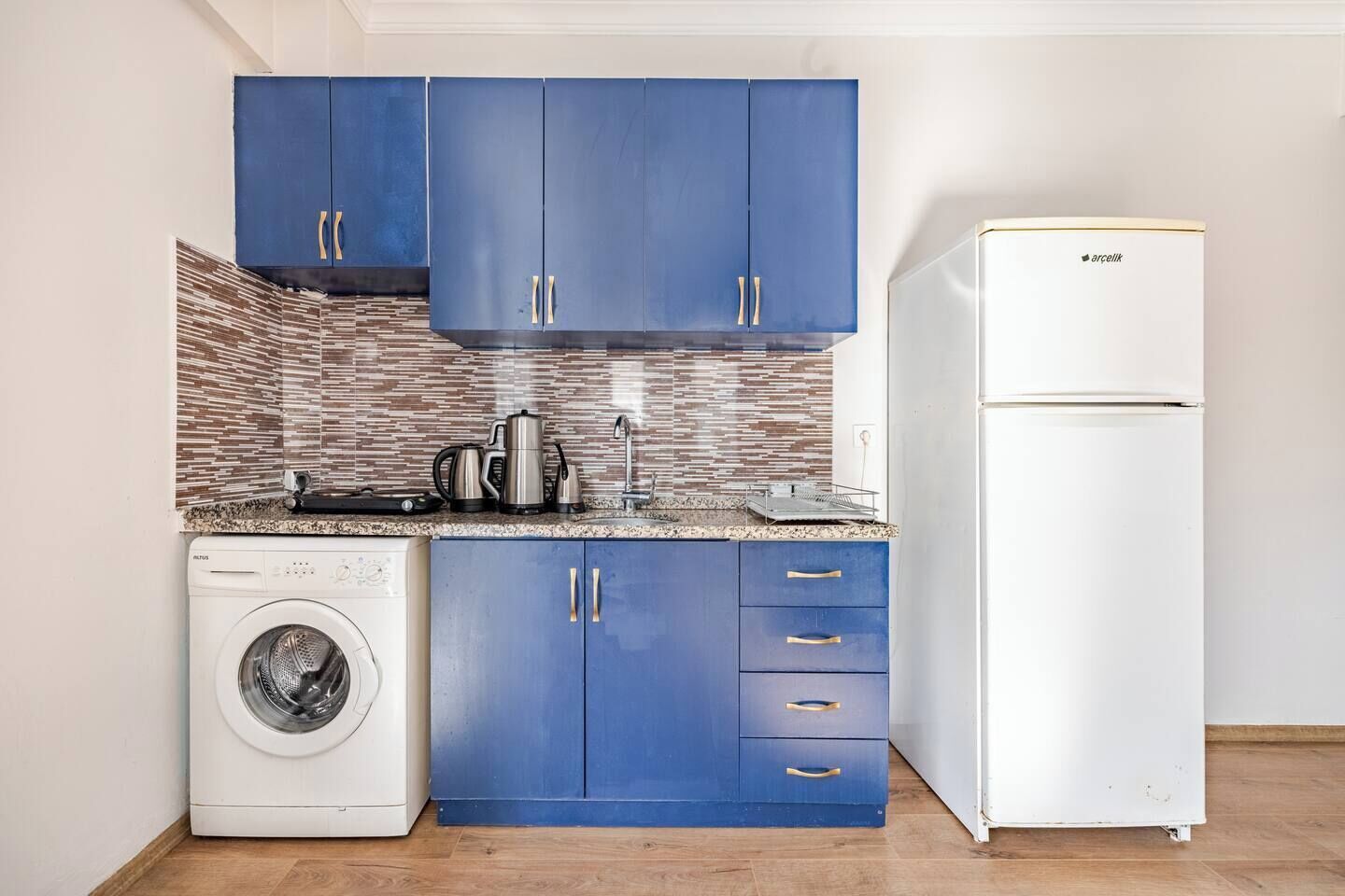 Apartment | Premium bedding, individually decorated, desk, soundproofing